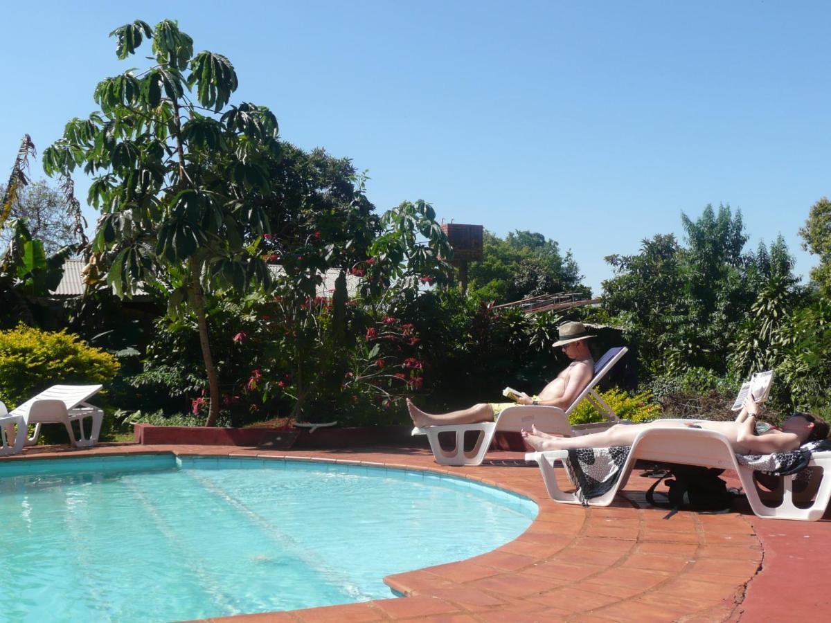 Residencial Uno Hostel Puerto Iguazú Kültér fotó