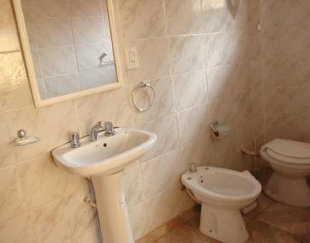 Residencial Uno Hostel Puerto Iguazú Kültér fotó